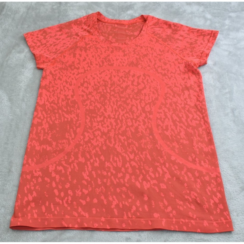 Lululemon Swiftly Tech Short Sleeve 2.0 Womens Shirt Size 12 Camo Red Rock/Flare